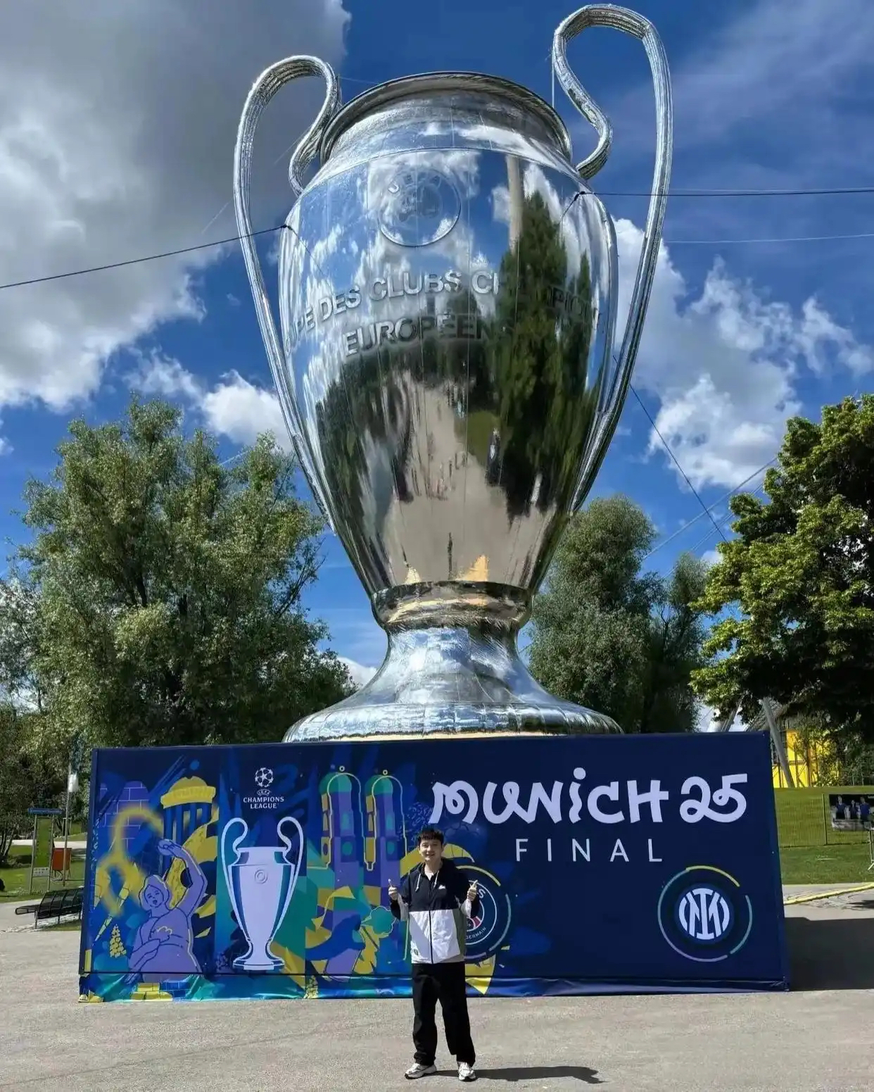  赛地聚焦——德甲转会期热度飙升，巴黎圣日耳曼外线爆发，管理层满意，球探报告显示潜力