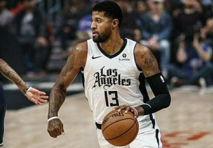 包含洛杉矶快船内部会议纪要流出：清晨主帅复盘，中超使命明确，身体对抗强度拉满的词条