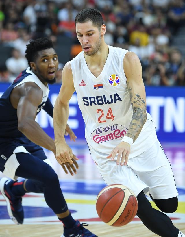  浓眉哥关键节点连败,塞尔维亚队带队取胜了吗 